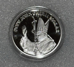 Pope John Paul II God 2005 . 4 . 2 SILVER Finish SV Challenge Coin