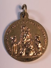 St. Dominic Queen of the Most Holy Rosary Medal Pendant Pray For Us Gold Tone