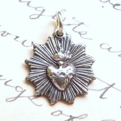 Radiant Sacred Heart of Jesus Medal – Sterling Silver Antique Replica