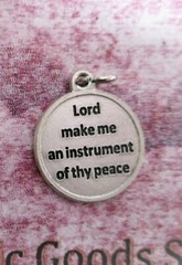 Saint St Francis + Prayer – Brown Enamel – Silver Tone Round- Medal