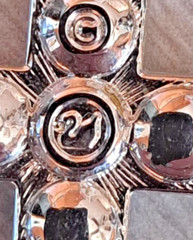 ESTATE FIND SILVERTONE 6 CUBIC ZIRCONIA CROSS – APPROX. 3/4″L – SWAN MARKING