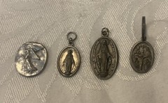 Religion Charms Jewelry 1”-1.5” Silver Tone Metal Christian Catholic 4pc
