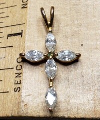 Vintage medal pendant gold tone cubic zirconia cross G98
