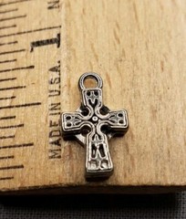 Vintage Medal Pendant Tiny Celtic Cross Christian Religious A19
