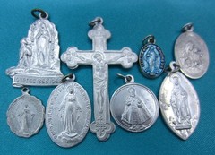 Catholic Lot Medals Aluminum Religious Mary Jesus Dymphna Medals Light in Weight