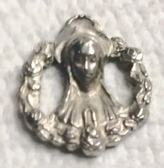 Antique Sterling Saint Therese «The Little Flower» Catholic Religious Medal