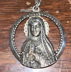 Vintage Miraculous Medal Sterling Silver Mother Mary Pendant with Necklace 12.5