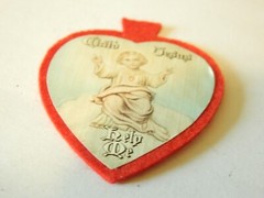 VTG SCAPULAR BADGE CATHOLIC FELT HEART BABY JESUS 1960S ??