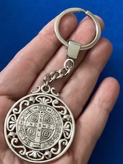 Saint St BENEDICT Keychain Key Ring Protection Silver Tone Ornate 4-1/4×1-1/2”