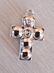 ESTATE FIND SILVERTONE 6 CUBIC ZIRCONIA CROSS – APPROX. 3/4″L – SWAN MARKING