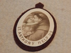 VTG 1930S CATHOLIC BADGE FELT BACK ST ANTHONY HELP US SCAPULAR