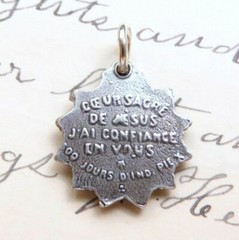 Radiant Sacred Heart of Jesus Medal – Sterling Silver Antique Replica